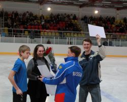08.03.2011. Мама, папа, я - спортивная семья